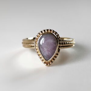 Bague femme en laiton plaquée or 14 carats avec pierre Kunzite Les merveilles de Polly