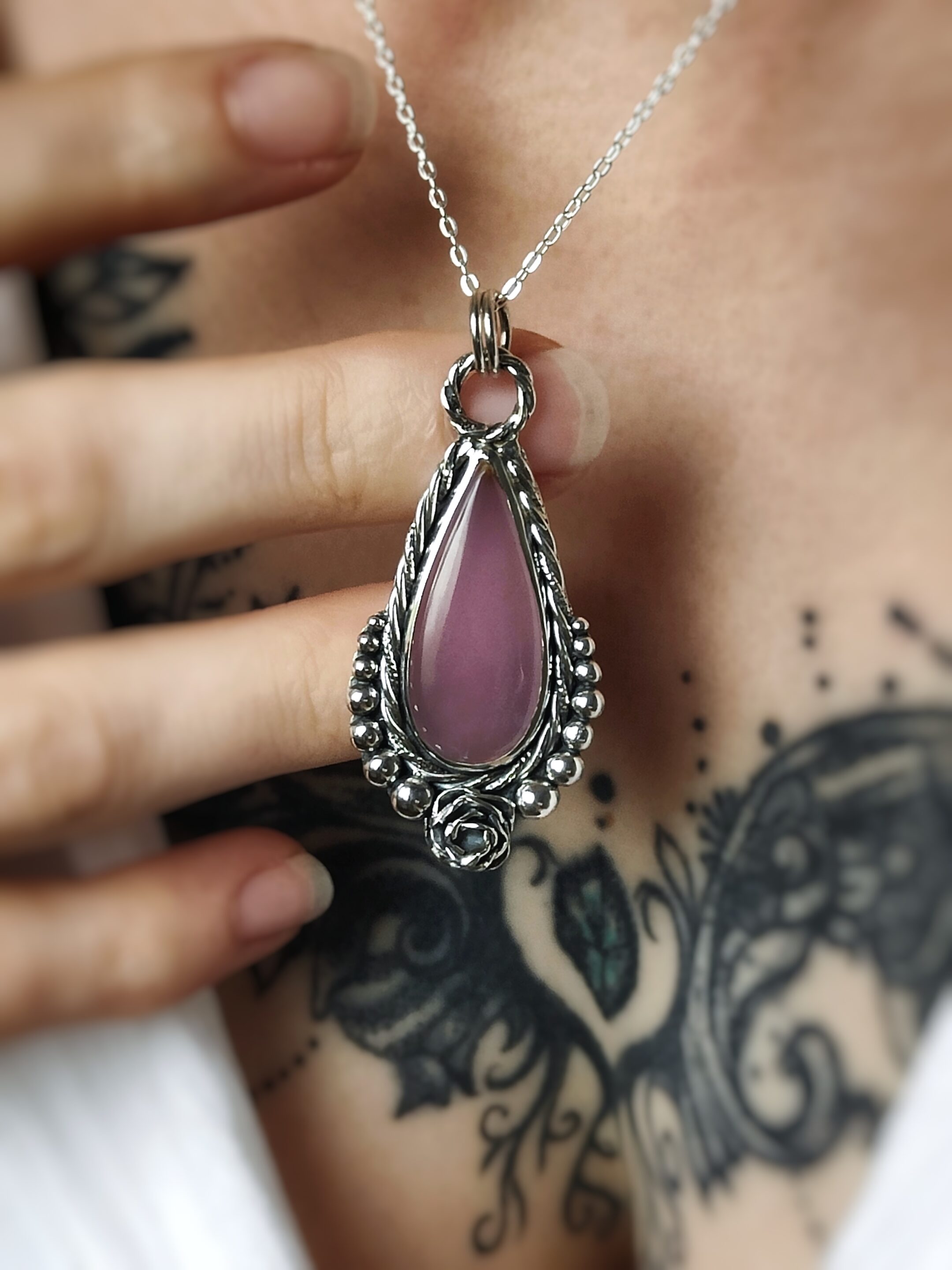 Collier Calcédoine violette