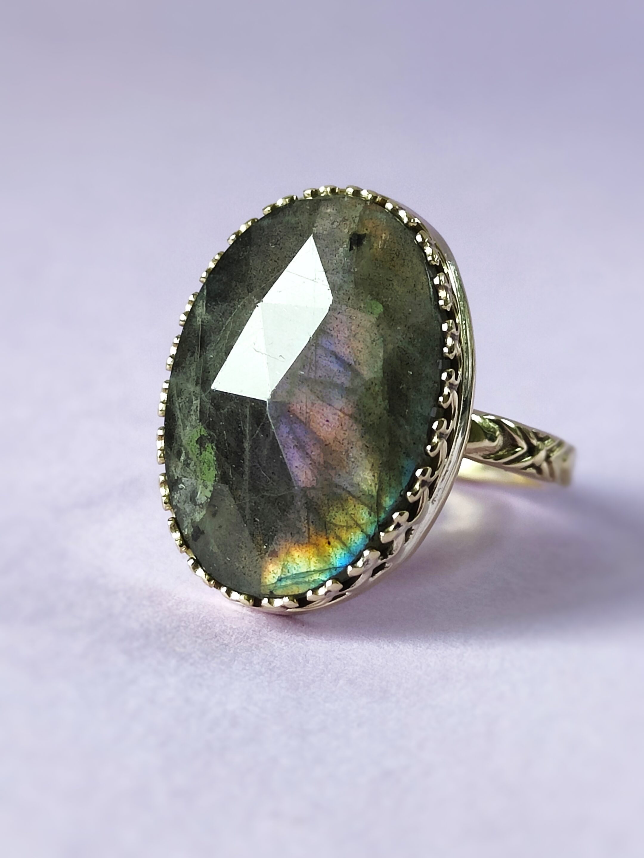 Bague Labradorite facettée • T 53 – Image 7