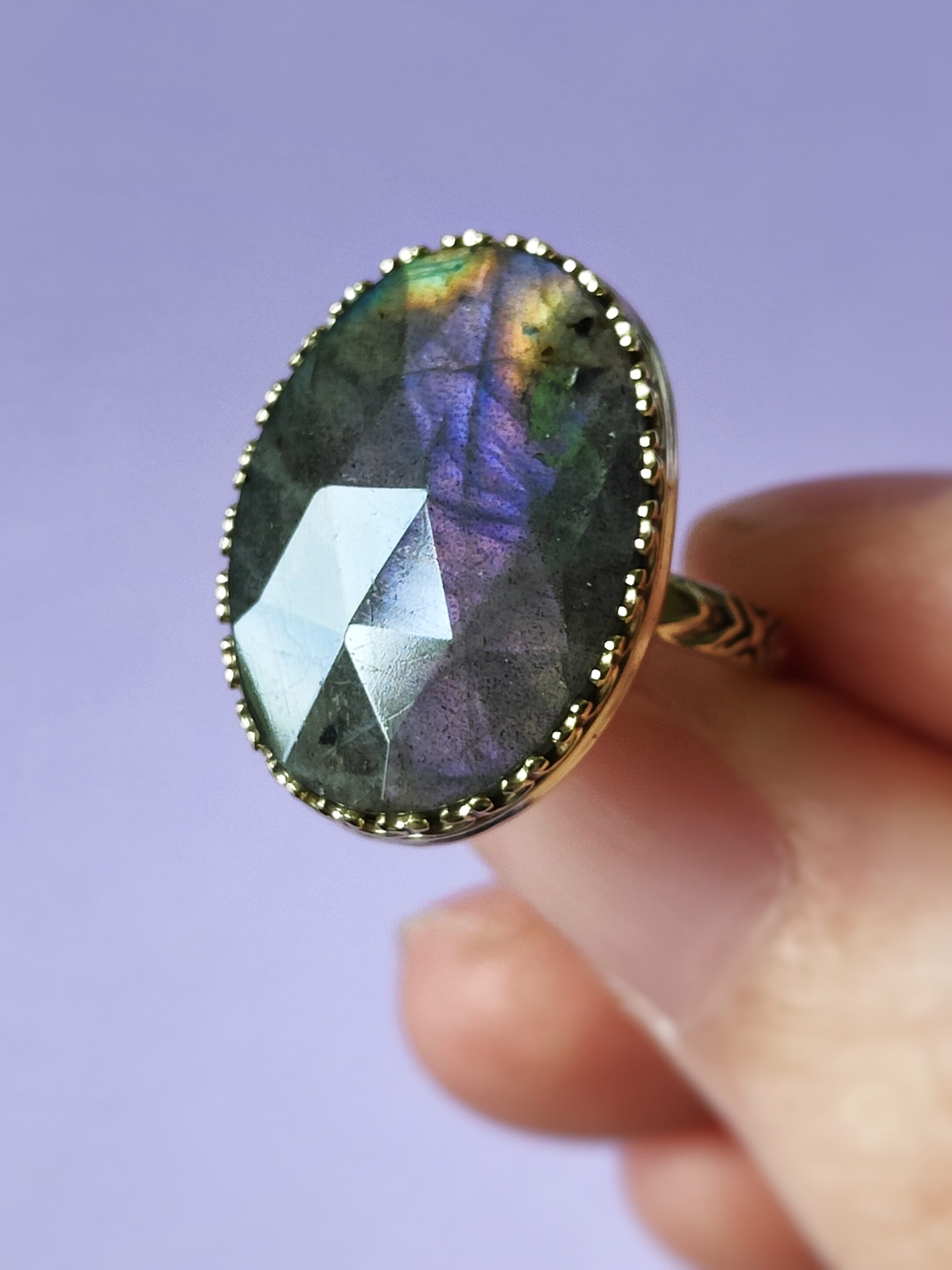 Bague Labradorite facettée • T 53 – Image 3