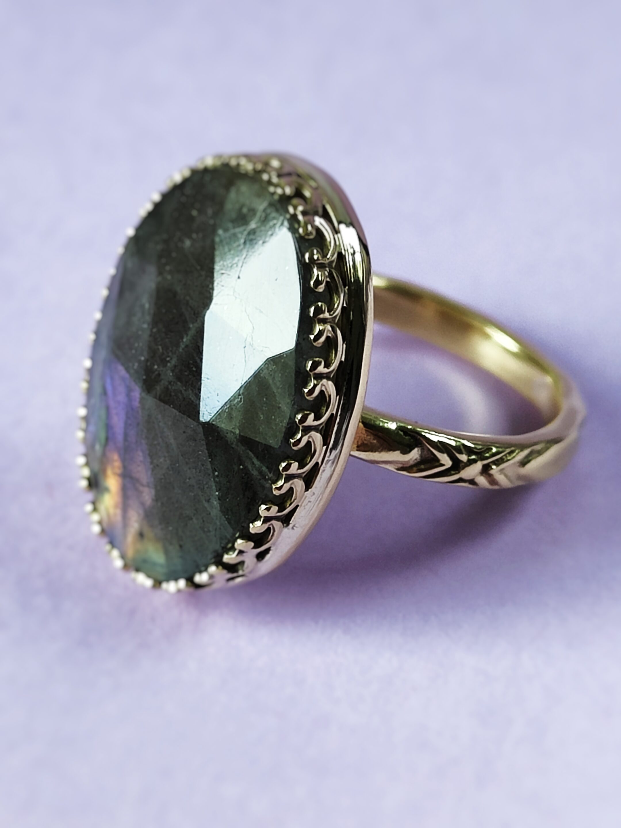 Bague Labradorite facettée • T 53 – Image 5