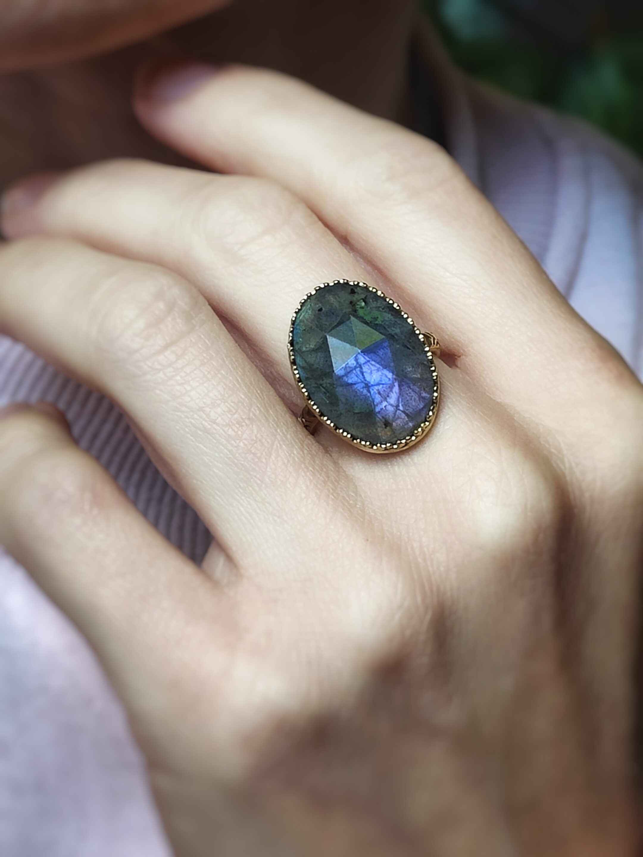 Bague Labradorite facettée • T 53 – Image 6