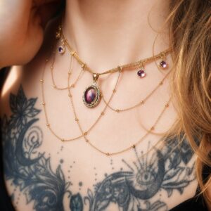 Collier ras de cou femme plaqué or avec pierres naturelles Améthyste et fluorite style victorien les merveilles de polly