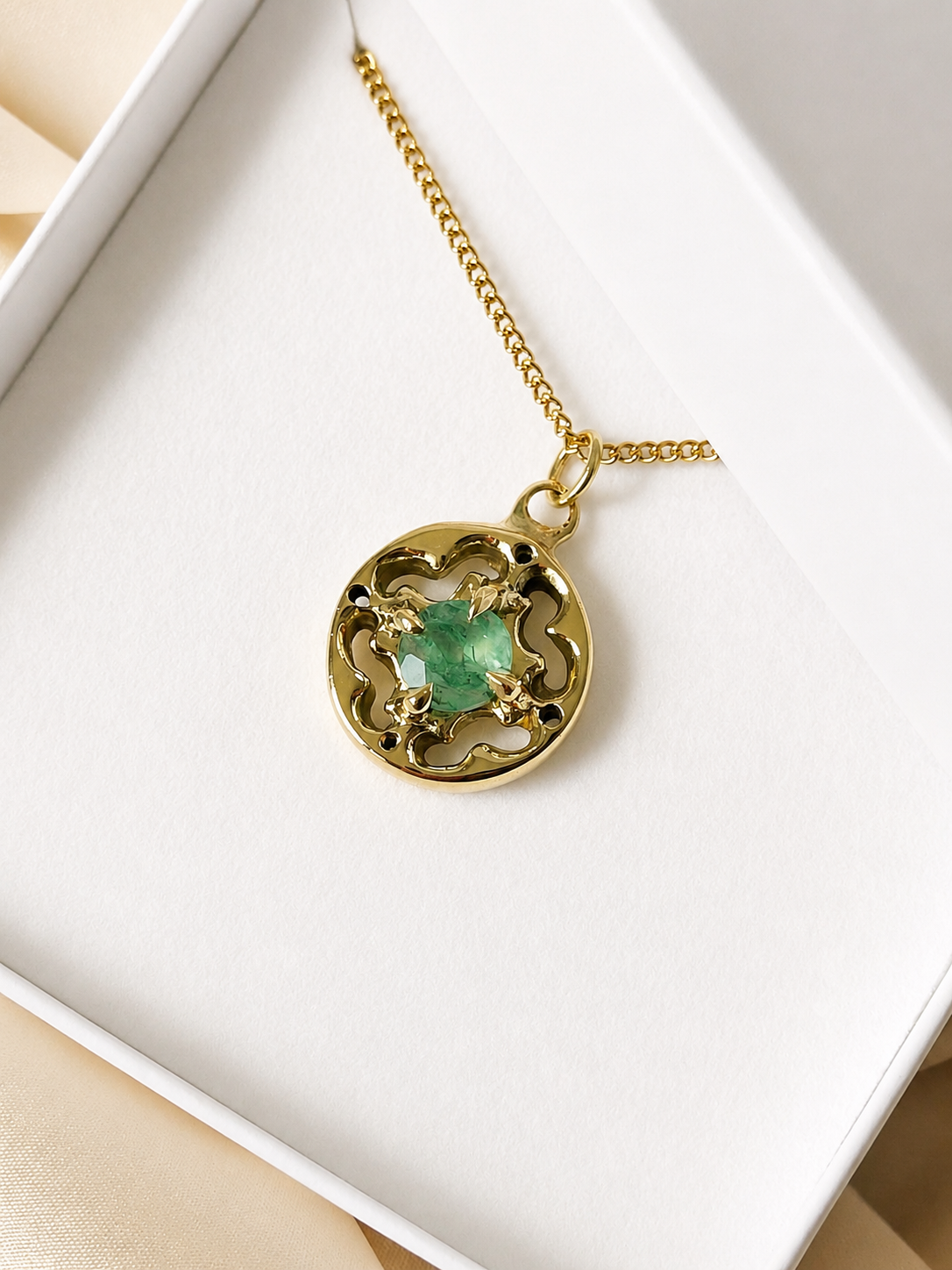 Collier L'amulette • Agate mousse – Image 3
